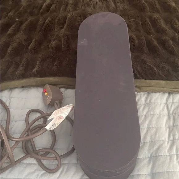 Dyson Hair Tool in Metallic Gray and Copper - Picture 3 of 3